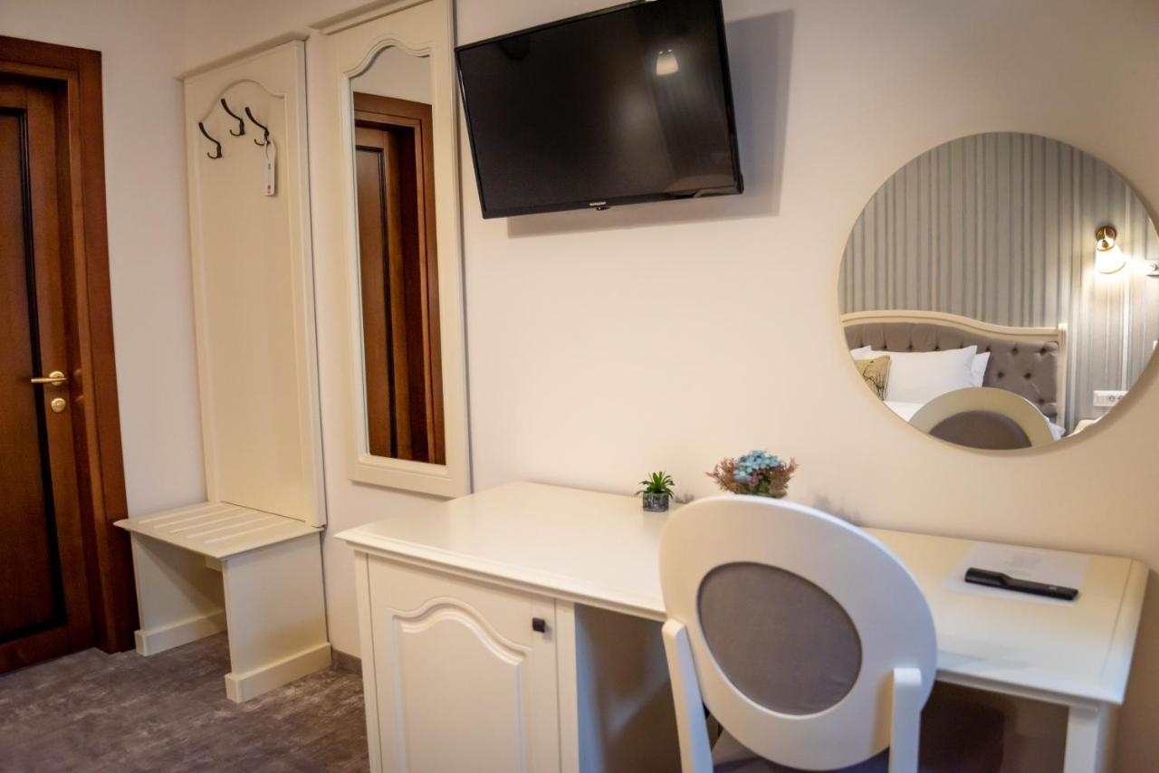 مبيت وإفطار ألبا يوليا Ana Boutique المظهر الخارجي الصورة